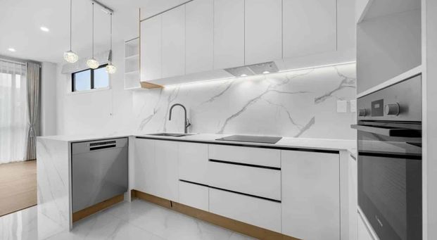 Stylish 3 Bed 2 Bath in Farm Cove - Photo 1