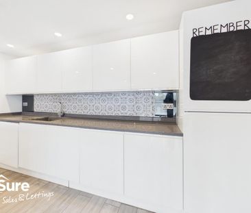 3 bedroom penthouse to rent - Photo 4