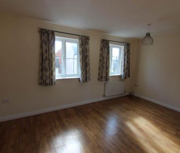 2 bedroom coach house to rent - Photo 5