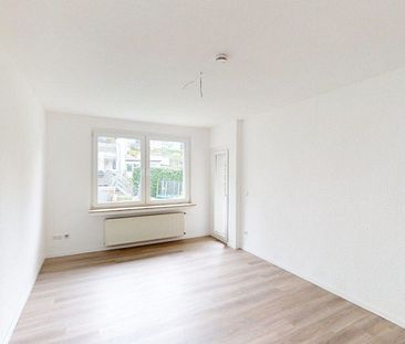 Renovierte 3,5-Raum-Wohnung mit Balkon in ruhiger Lage in Bochum-Dahlhausen! - Photo 2