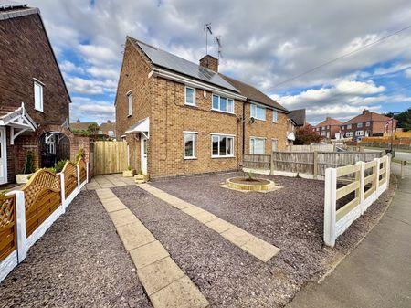 Elm Tree Avenue, Shirebrook, Mansfield - Photo 4