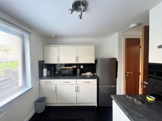 178 Morrison Drive, AB10 7HD, Aberdeen - Photo 1