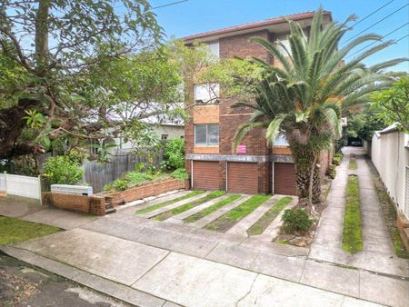 1/42 Kensington Road, Summer Hill, NSW 2130 - Photo 4