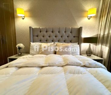 Apartamento en alquiler en Calle de la Mina, 39 - Photo 1