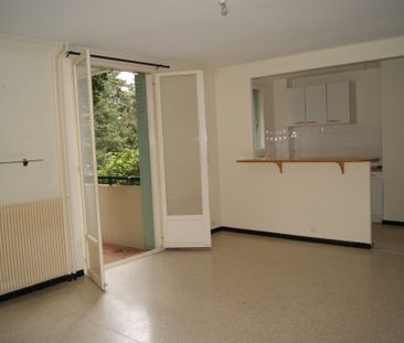 Location Appartement 3 pièces 85m² NIMES 30900 - Photo 4