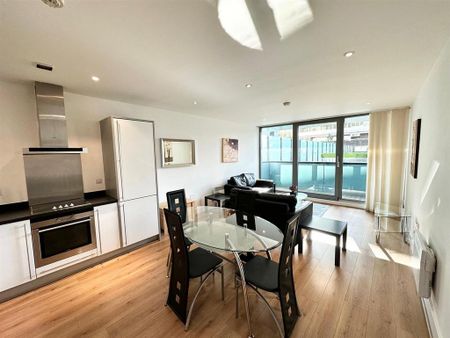 2 bedroom apartment to rent - Photo 2