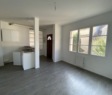 Appartement RUE DE COURCELLES - - Photo 1
