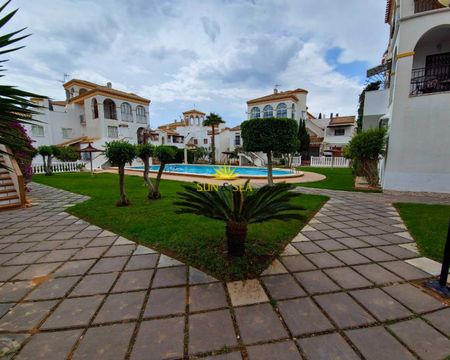 GROUND FLOOR RENT IN PRIVATE RESIDENTIAL IN ORIHUELA COSTA - ALICANTE - Photo 5