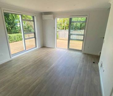 Welcome Home to Your Slice of Paradise! - Photo 3