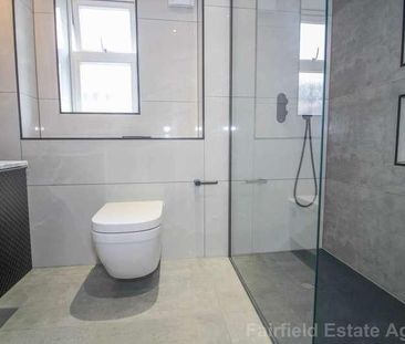 Watford Heath, Oxhey, WD19 - Photo 3