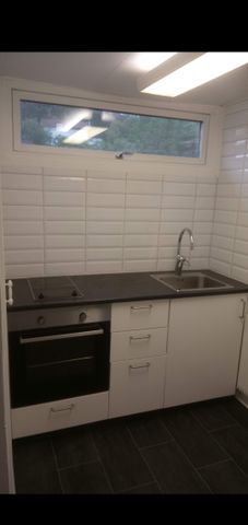 Idrottsvägen, Surte - Photo 2