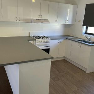 4/110 Michael Street - Photo 2