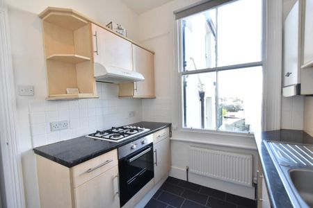 2 bedroom flat to rent - Photo 4