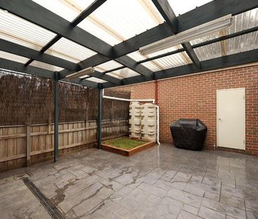 AN IMMACULATE 3 BEDROOM TERRACE HOME - Photo 4