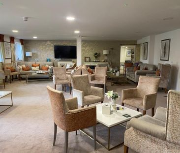 2 bedroom retirement property to rent - Photo 3