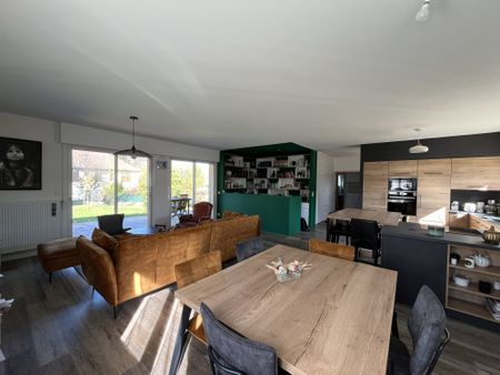 Location Maison 5 pièces 138m² MIONS 69780 - Photo 3