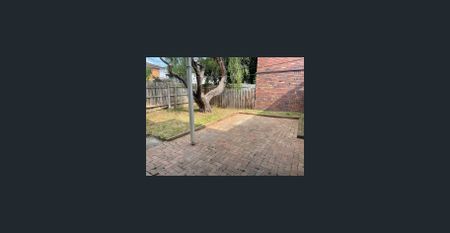 Refurbished 2-Bedroom Unit with Private Courtyard in Convenient Burwood East Location - Photo 2