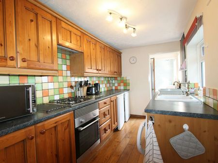 Flat to rent on - Photo 4