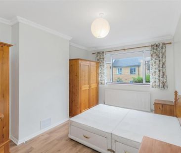 2 bedroom maisonette to rent - Photo 4