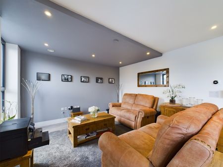 The Brook House, Hatherley Road, Cheltenham, GL51 - Photo 2