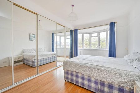 4 bedroom flat to rent - Photo 5