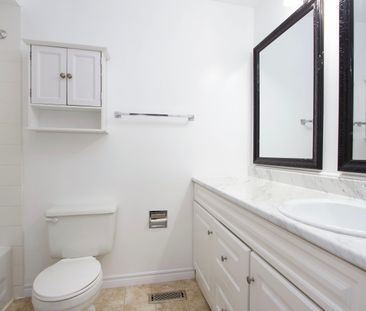 For Lease - 10 Bassett Boulevard Unit# 9, Whitby, Ontario - Photo 6