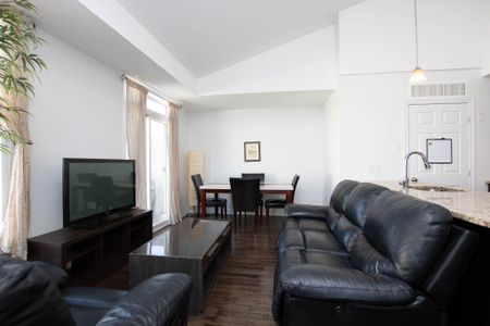 For Lease - 314 Everest Private Unit# H, Elmvale Acres and Area, Ontario - Photo 2