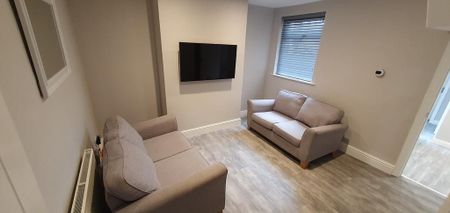 4 bedroom house to rent - Photo 2