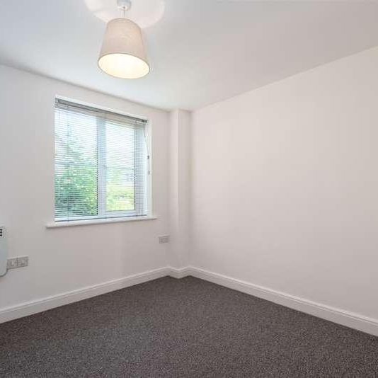 Dunlin Terrace, Cavendish Park, Cheltenham, GL51 - Photo 1