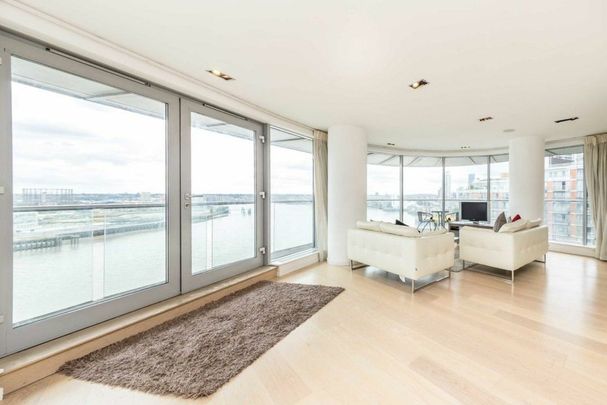 Fairmont Avenue, Canary Wharf, E14 - Photo 1