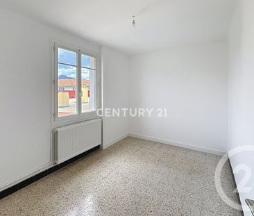 Location Appartement 3 pièces 73m² AUBAGNE 13400 - Photo 3