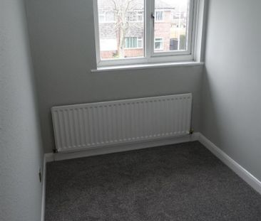 3 bedroom House To Let - Photo 2