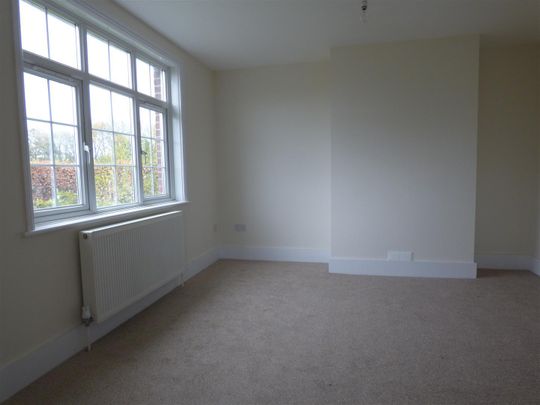 Hillside Cottages, Faussett Hill, Street End - Photo 1