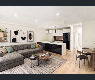 Modern Townhouse In Boutique Complex - Photo 2