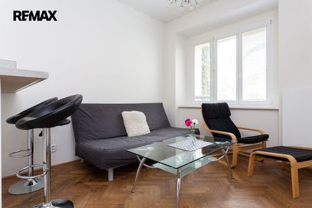 Pronájem bytu 2+kk 47 m² - Fotografie 2