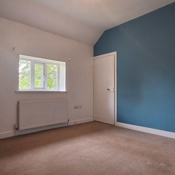 2 bedroom semi-detached house to rent - Photo 1
