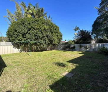 THREE BEDROOM HOME IN MEREWETHER ! - Photo 1
