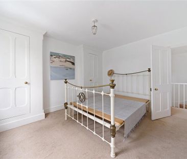 2 bedroom semi-detached house to rent - Photo 5