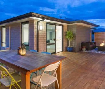 How about Hebe - Photo 5