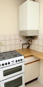 A one bedroom flat to rent in Warmley with allocated parking, suitable for a single tenant or couple. It is sure to let quickly so please contact us for more details.. - Photo 3