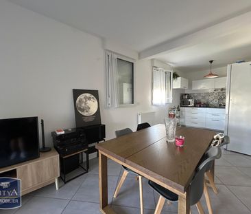 Location Appartement 4 pièces 89m² FLOIRAC 33270 - Photo 2