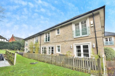 Chantry Road, CM23, Bishop'S Stortford - Photo 3