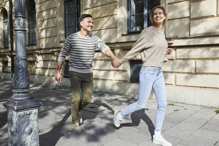 ERSTBEZUG mit 5,67m² großer Loggia in U4 - Nähe - Foto 2