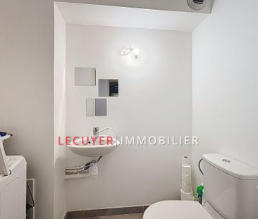 Location Appartement 3 pièces 55m² JUAN LES PINS 06160 - Photo 6