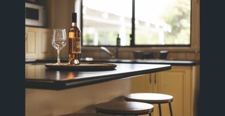 Cosy Furnished Home - Close to Town - Photo 4