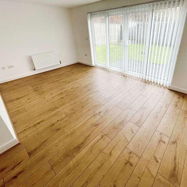 Clos Cwm Golau, Merthyr Tydfil, CF47 - Photo 1