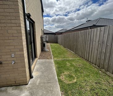 36 Rothschild Avenue, Clyde - Photo 1