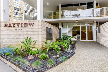 30/41-49 Roslyn Gardens, Elizabeth Bay NSW 2011 - Apartment For Rent | Domain - Photo 2