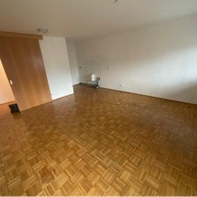 Sonnige Wohnung mit Balkon! - Photo 1