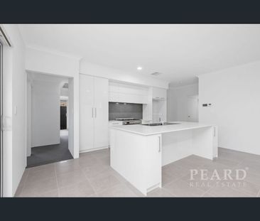 5 Ambrella Street, Treeby, WA 6164 - Photo 6